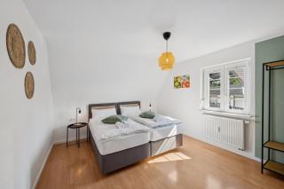 SCHUSTERjunge Homes I Zentrale Ferienwohnung I neu & modern I 3 Zimmer bis 6 Personen - 2