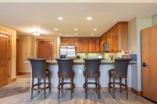 Catamount Lodge 101B by East West Hospitality - Truckee - 0