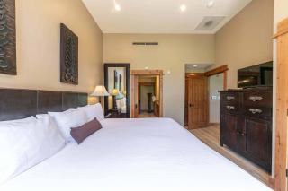 Catamount Lodge 101B by East West Hospitality - Truckee - 1