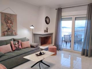 Theo Luxury Apartment - Néa Péramos - 4