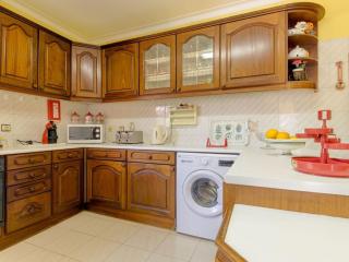 Casa Vilamoura Is A Lovely 5 Bedroom Villa With Ac And Private Pool Within Easy Distance Of All Of V - Vilamoura - 1