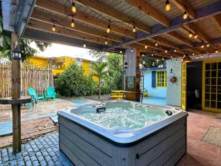 Rainforest View 4 bed 3 bath Hot Tub - Generator - Río Grande - 9