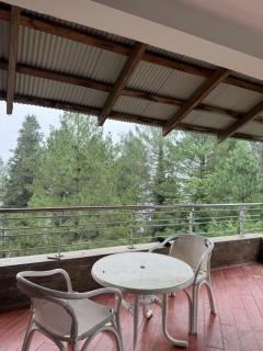 Cottage in Changla Gali - Secluded, Cozy Apartment - 7