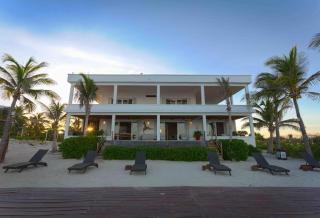 Breathtaking views of the ocean and all the amenities you could possibly need - 4