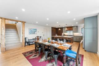 Luxurious 6BD Ski-in Ski-out in Heart of Breck! - Breckenridge - 2