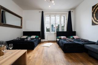 Aurora Estate Elegance - 9