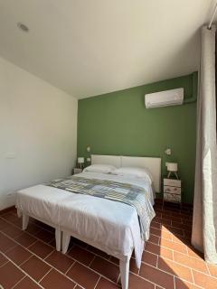 Villa Viola Rooms, a 200mt dalla spiaggia di Procchio - 5
