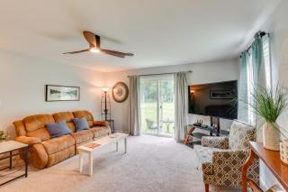 Family Retreat Near Hersheypark with Horse Farm View - 0