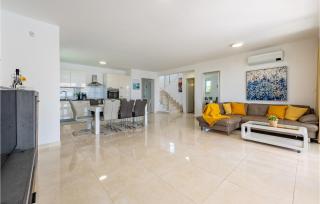 Luxurious Home In Novalja - 7