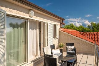 Villa Sumartin Selca, Stunning, Luxurious Frontline 7 Bedrooms Villa Amazing Sea-Views - Selca - 4