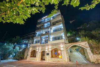 Hotel Ble Ble Vlore - Vlorë - 8