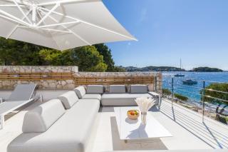 Magnificent Seafront Villa 10 Bedrooms Pakleni View - 1