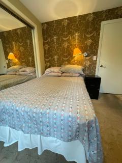 Spacious & Cozy Suite Near Boston Sleeps Up to 5 - 3