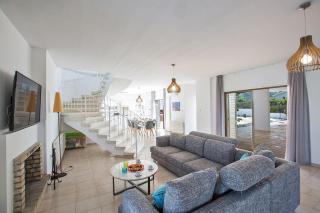 Villa Nepou - Beautiful 4 Bedroom Villa - Located In Ayia Napa - 4