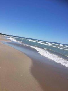 Wasaga Beach Bunkie 9 - 4