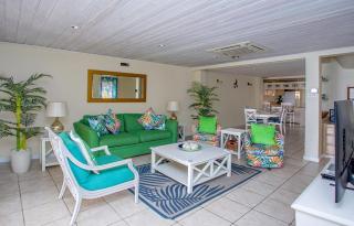 The Harbour #6 - 2 Bedrooms in Rodney Bay townhouse - Gros Islet - 5
