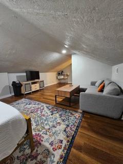 Downtown Lafayette Studio: Modern Comforts - Lafayette - 8