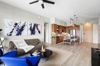 Chic 2BR Downtown Fort Lauderdale Apt w Pool - 6
