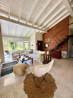 Espectacular casa en Cariló frte al Golf 8 personas - 2