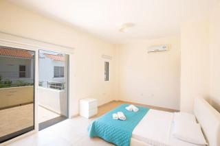 Central Protaras Villa 3 Bedrooms Private Pool Villa Dafnis Morfi - Protaras - 1