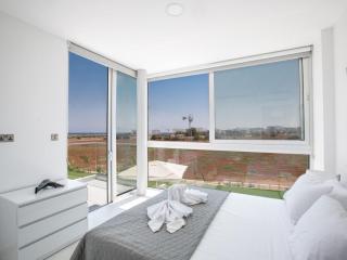 Villa Manta Agrotikos - Stunning 3 Bedroom Protaras Villa With Pool - 1