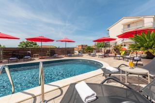 Luxury villa with a swimming pool Turanj, Biograd - 18216 - 6