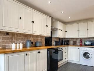 Pine Lodge - Tansley - 8
