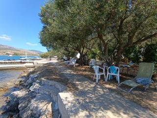 Apartments by the sea Grebastica, Sibenik - 24300 - Šibenik - 4