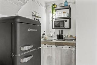 5 Minutes to S-Bahn Rennweg I Souterrain Trendy Loft - Wenen - 4