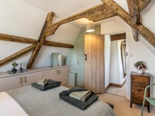 The Old Cottage - Walcott - 2