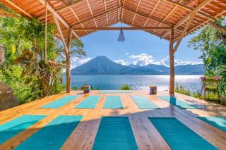 Magical lakeview Casita, swim dock, sauna, kitchen - 4