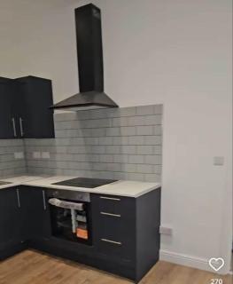 Four Bed-Room with 2 Ensuite - Birkenhead - 9