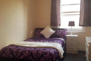 Gorgeous Home 4 Bedrooms W Parking - Reading - 5