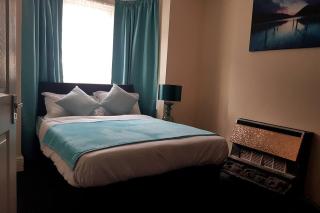 Gorgeous Home 4 Bedrooms W Parking - Reading - 8