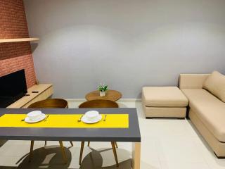 Dainty Homes at i-City WiFi TV Box and 1 Carpark - 8