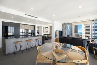 Artique Surfers Paradise - Official - Gold Coast - 3