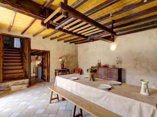 Gîte Authentique avec Terrasse et Animaux Admis - FR-1-496-361 - Panissières - 4