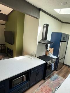 Modern Mountainside Cabin - Bella Vista - 5