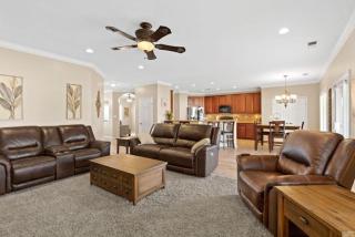 Windward Bay Executive 3BR Office Home Pool - Bakersfield - 8