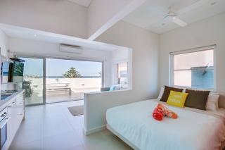 Beachfront Penthouse Bondi Beach - 7