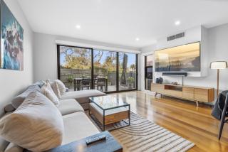 Stylish 3-Bed Thornbury Stay with Outdoor Lounge - Melbourne - 0