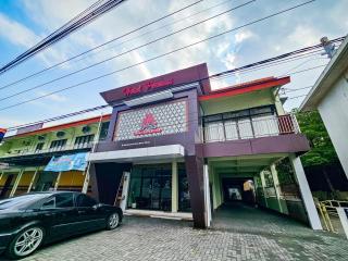 Hotel Permai Syariah Mitra RedDoorz - Karangtengah - 6