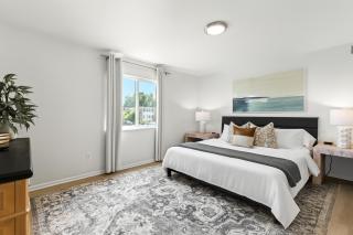 Comfy 1BR Retreat with King Bed in Royal Oak - Royal Oak - 9
