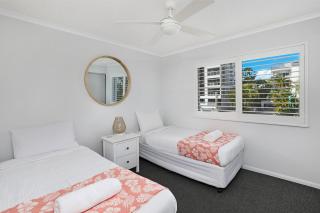 Dockside Apartments Mooloolaba-Pool open - 3