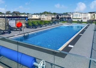 White Tower Holiday Park - 5