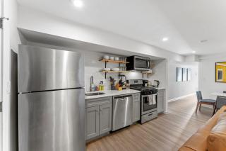 Mid-Century DC Condo Central Bloomingdale 2BR & 1BA #DCottage - Washington - 4