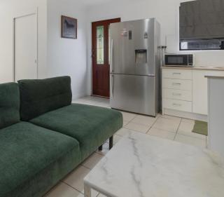 Classy Modern self contained Studio- Private & Peaceful - 7