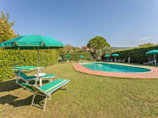 Nice apartment in Tuoro sul Trasimeno with pool - Tuoro sul Trasimeno - 1