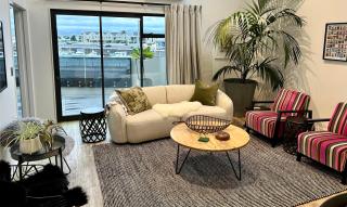 SEAduction Luxury Apartment - Napier - 6