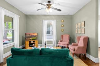 Walk to Churchill & Cardinal Stadium Near SDE - 3